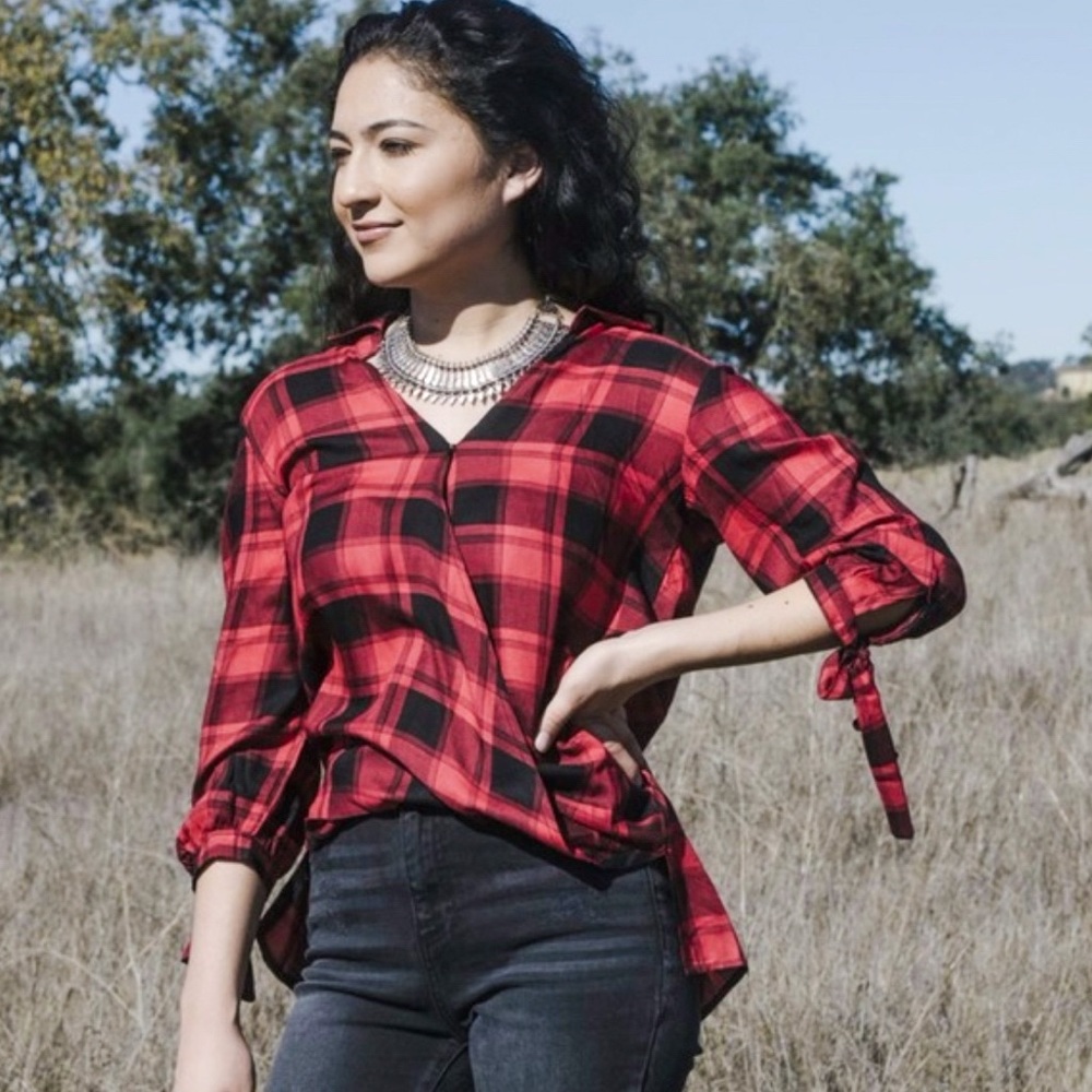 Surplice Flannel Red & Black 3/4 sleeve